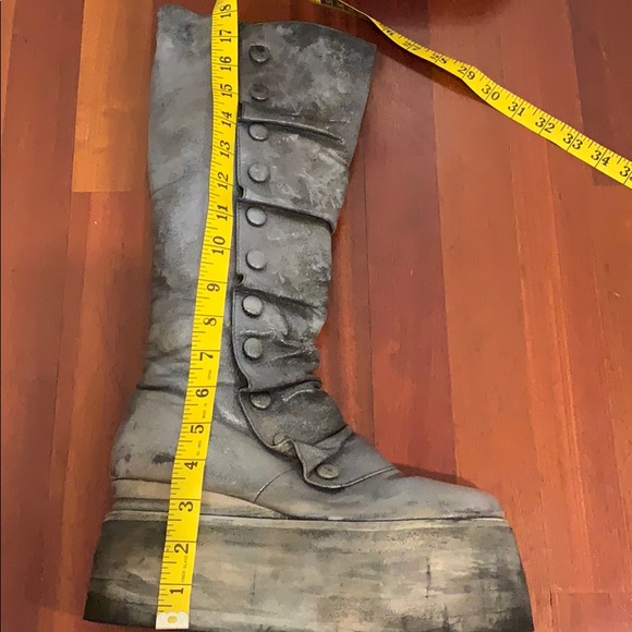 Custom boots - Picture 6 of 8